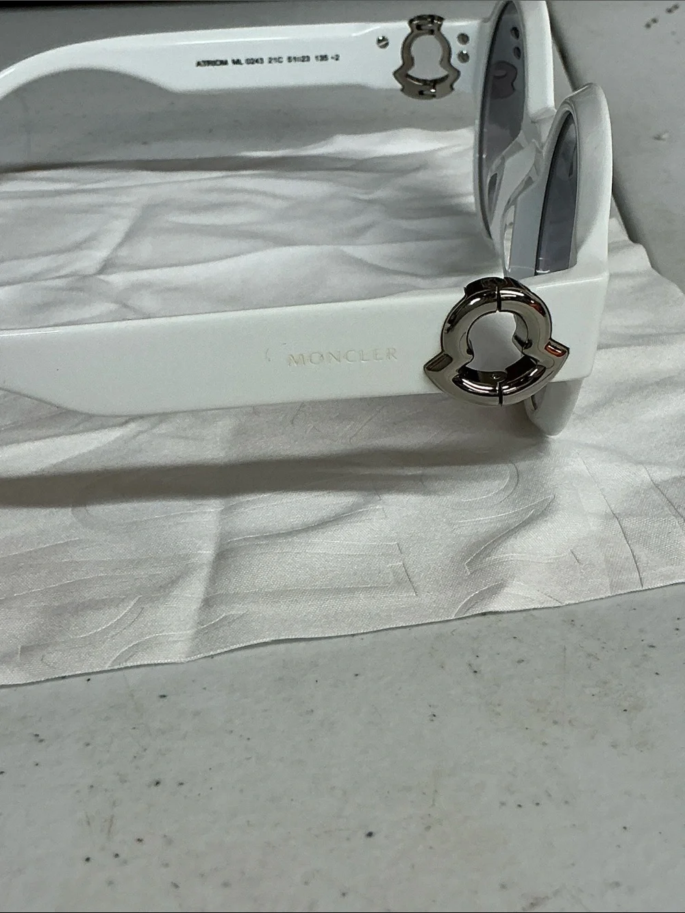 Moncler White Round Sunglasses with Gray Lenses